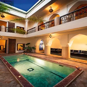 Darhani Riad